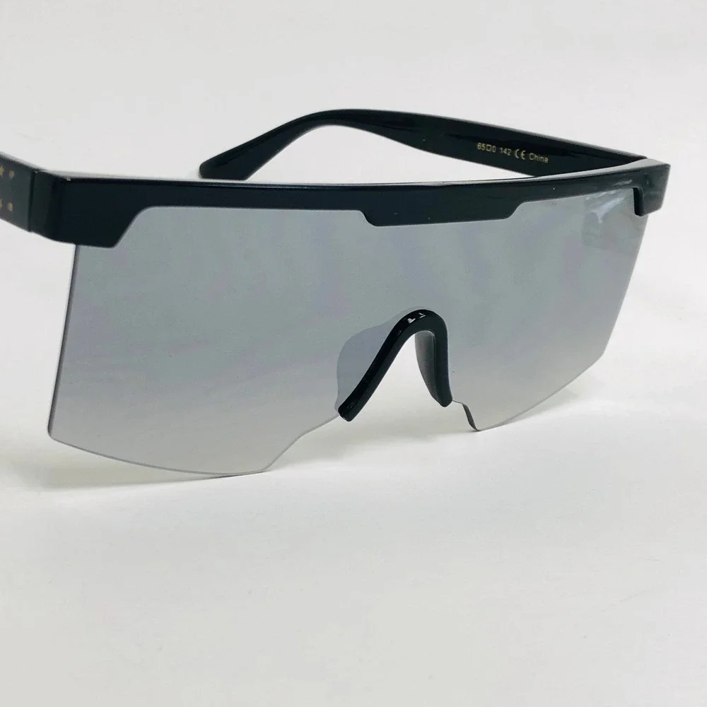 Sunglasses Silver Mirrored Lens Large Star Accents‎ Fashion Sporty Street Wear